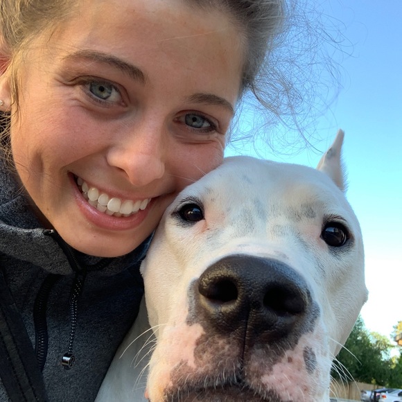 Meet your Posher, Madison - Picture 1 of 1